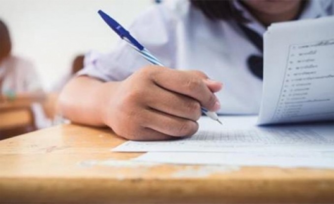 وزارة التربية تمدد التسجيل لامتحان الثانوية العامة ليومي الأربعاء والخميس
